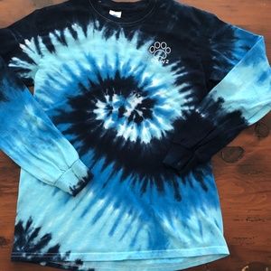 Pawz Long sleeve the dye pullover tee